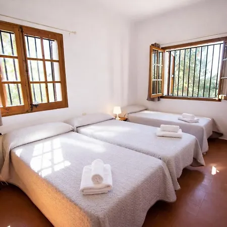 Catalunya Casas: Spacious Vera Up To 24 Guests, A Short Drive To Blanes! * 赫罗纳
