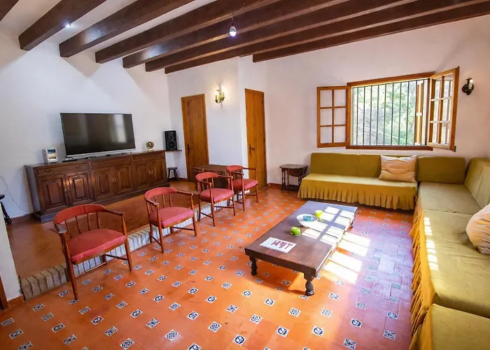 Catalunya Casas: Spacious Vera Up To 24 Guests, A Short Drive To Blanes! 别墅 赫罗纳