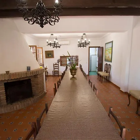 Catalunya Casas: Spacious Vera Up To 24 Guests, A Short Drive To Blanes! Villa Breda