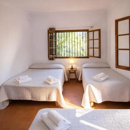 Catalunya Casas: Spacious Vera Up To 24 Guests, A Short Drive To Blanes! Villa *