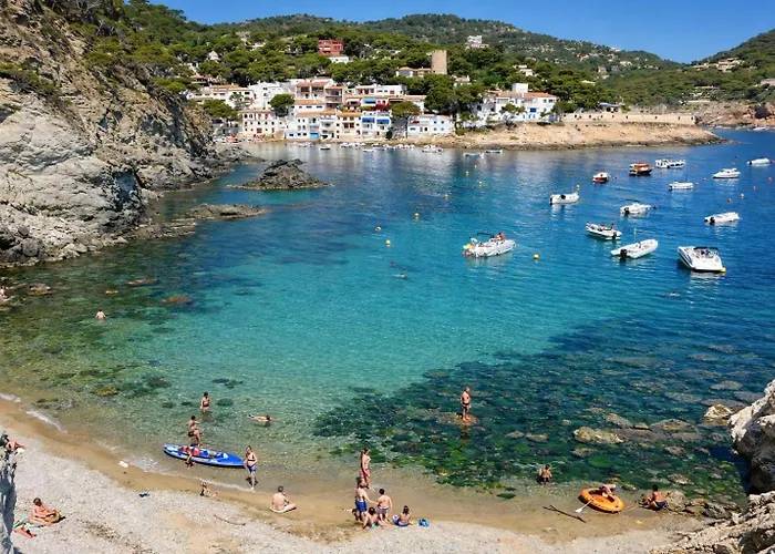 Catalunya Casas: Spacious Vera Up To 24 Guests, A Short Drive To Blanes! *